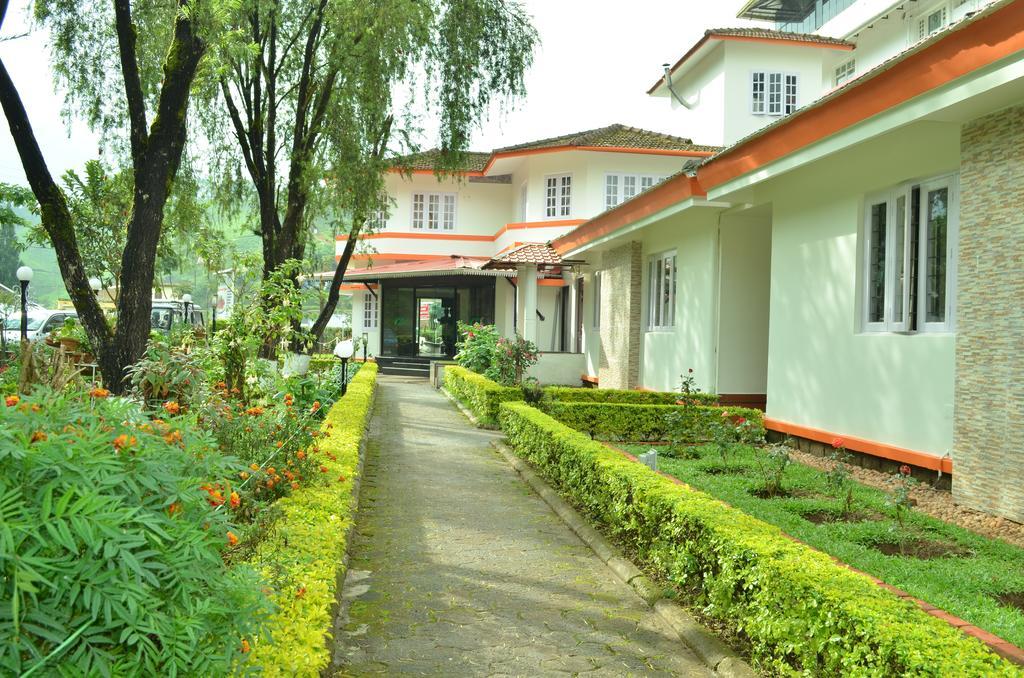 Hotel Royal Retreat à Munnar Extérieur photo