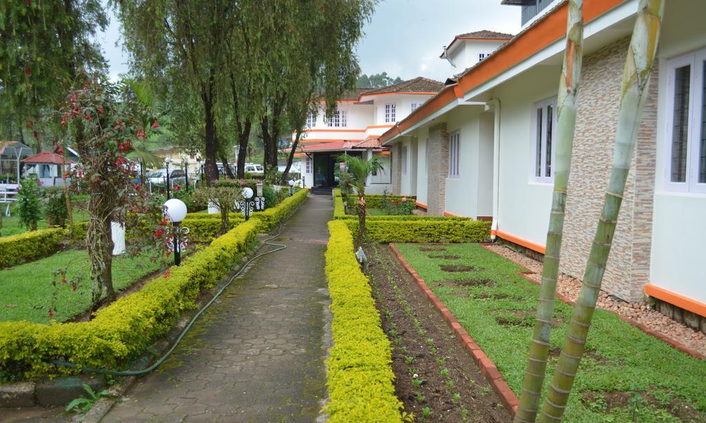 Hotel Royal Retreat à Munnar Extérieur photo