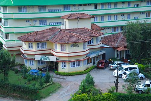 Hotel Royal Retreat à Munnar Extérieur photo